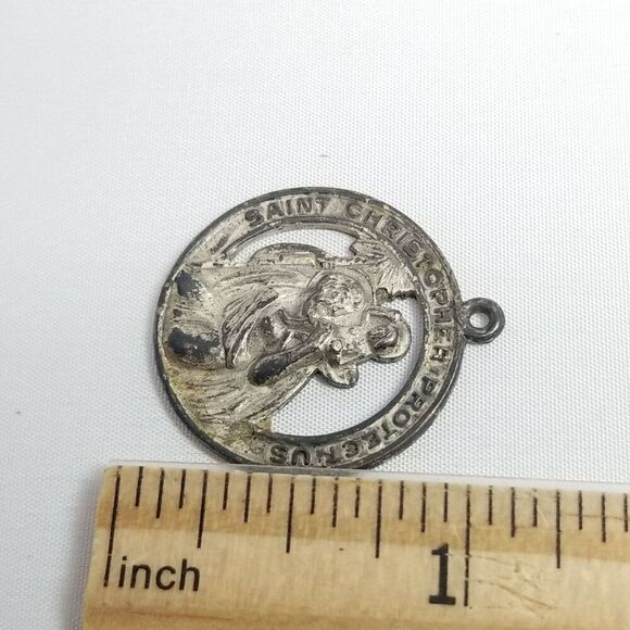 Vintage Saint Christopher Protect Us Medallion Pendant Charm Silver Tone Catholi - Picture 5 of 7